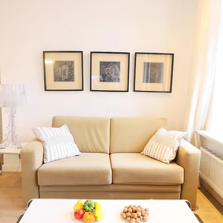 Boetticher Str. 9, W3, Weesterloen